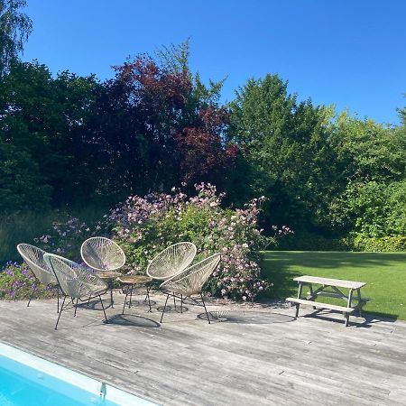 Bed and Breakfast Les Glycines Croix Esterno foto