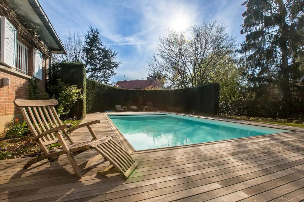Bed and Breakfast Les Glycines Croix Esterno foto