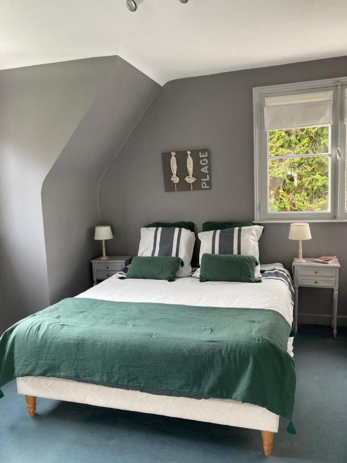 Bed and Breakfast Les Glycines Croix Esterno foto